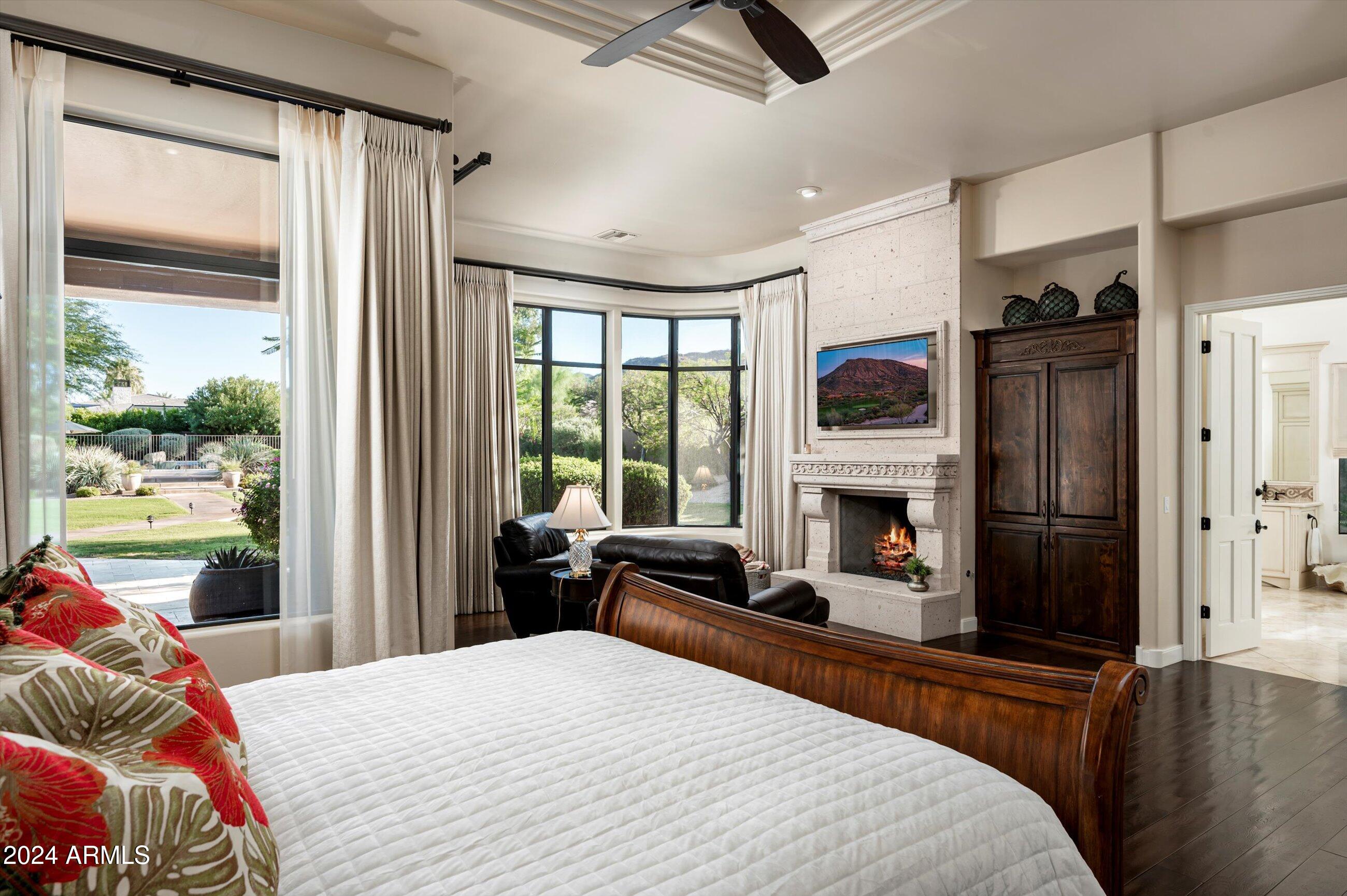 6565 East Stallion Road Paradise Valley, AZ 85253 - Photo 19 of 67 Master Bedroom with Backyard View