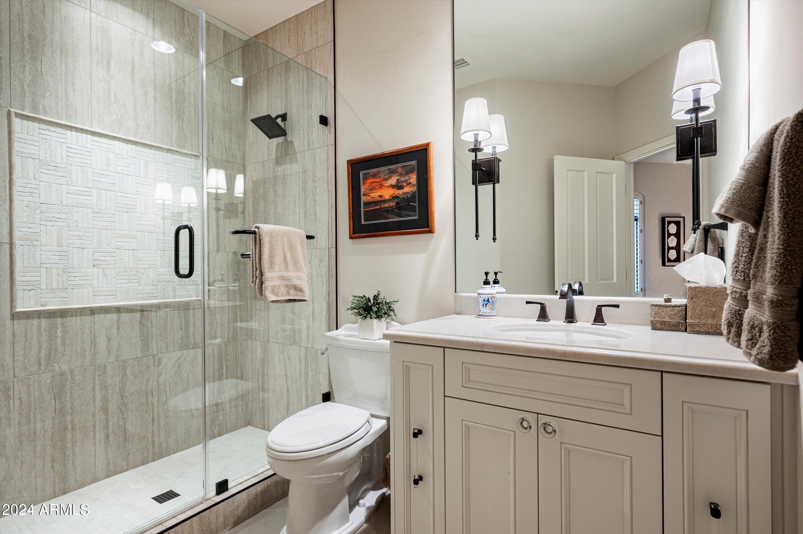 6565 East Stallion Road Paradise Valley, AZ 85253 - Photo 30 of 67 Bathroom 3