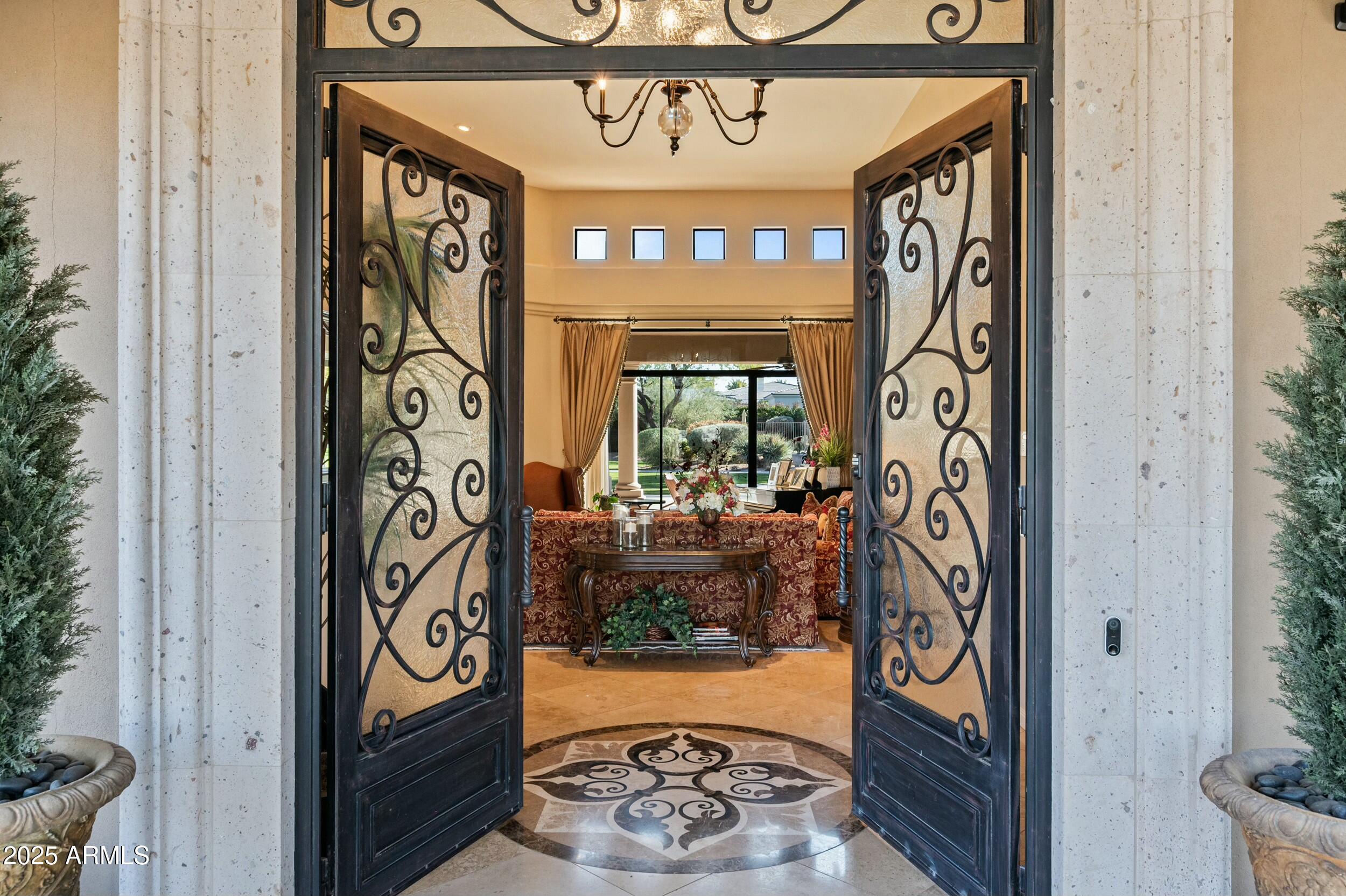 6565 East Stallion Road Paradise Valley, AZ 85253 - Photo 3 of 67 Front Entry
