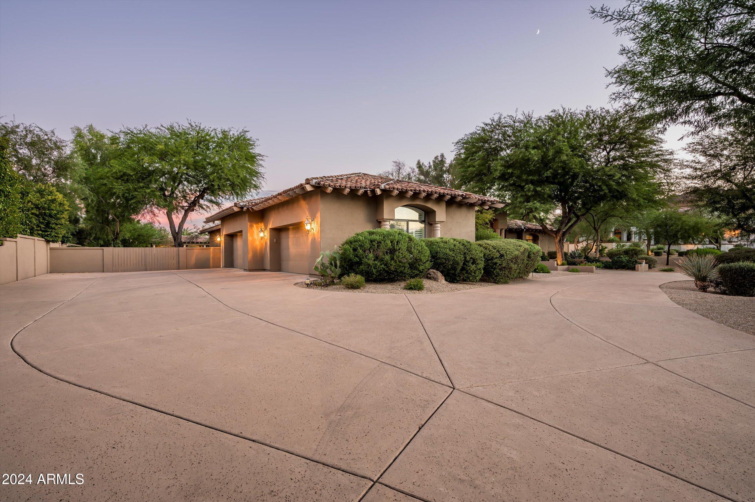 6565 East Stallion Road Paradise Valley, AZ 85253 - Photo 64 of 67 Side Entry Large 4 Car Garage