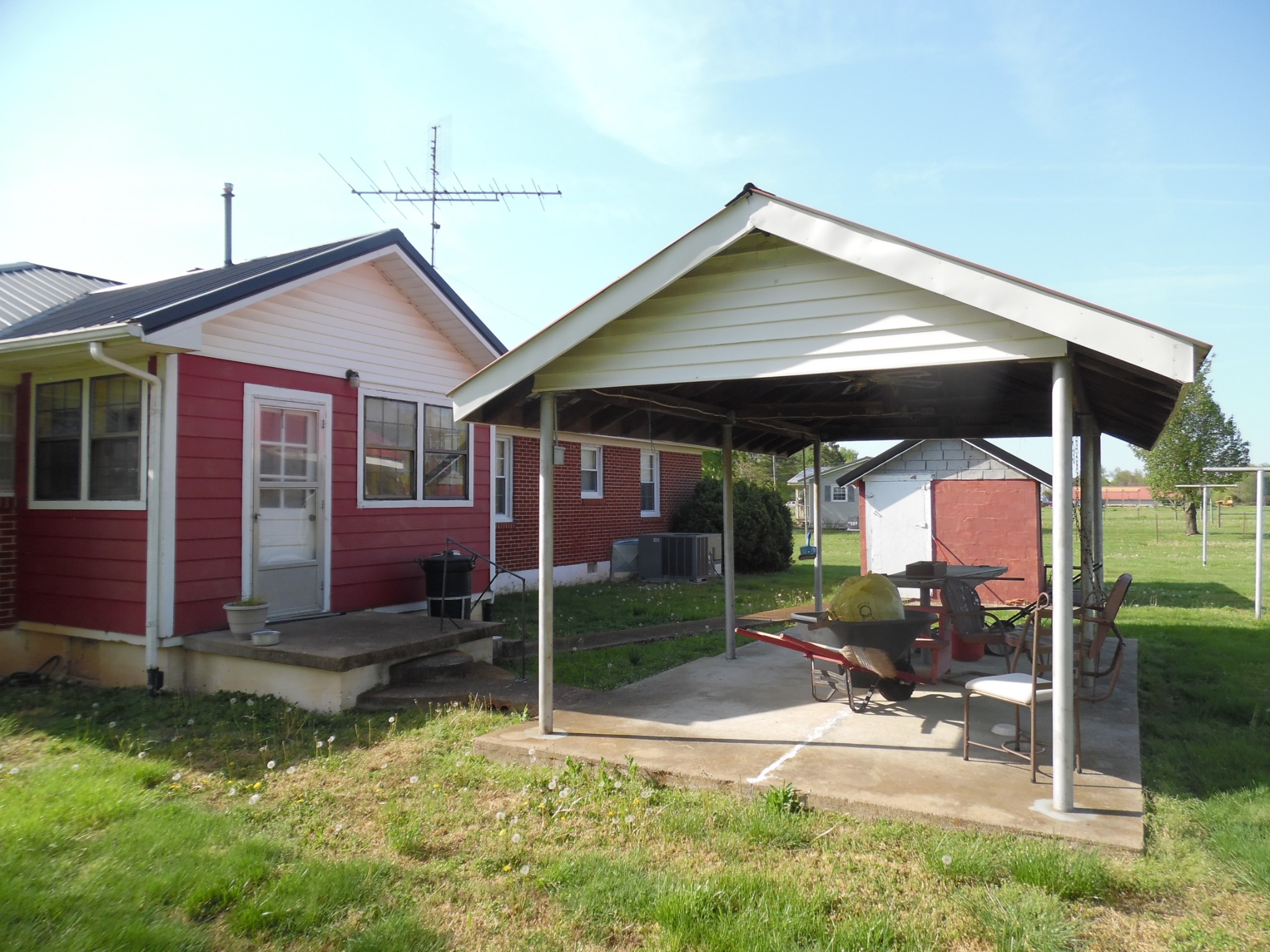 424 South Brace Road Ethridge, TN 38456 - Photo 8 of 18 Gallery Image 8