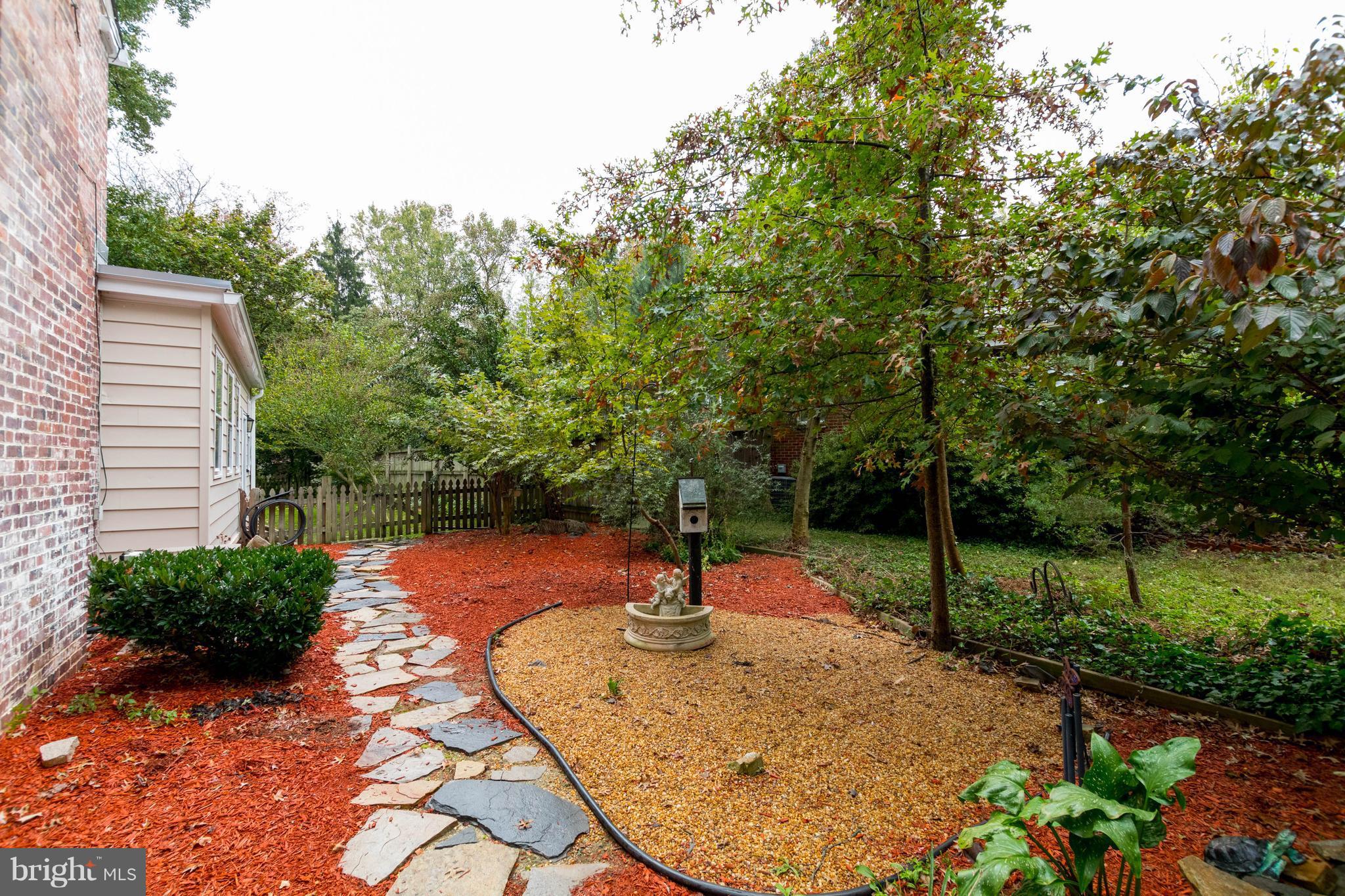 208 Patuxent Road Laurel, MD 20707 - Photo 3 of 27 Exterior side yard