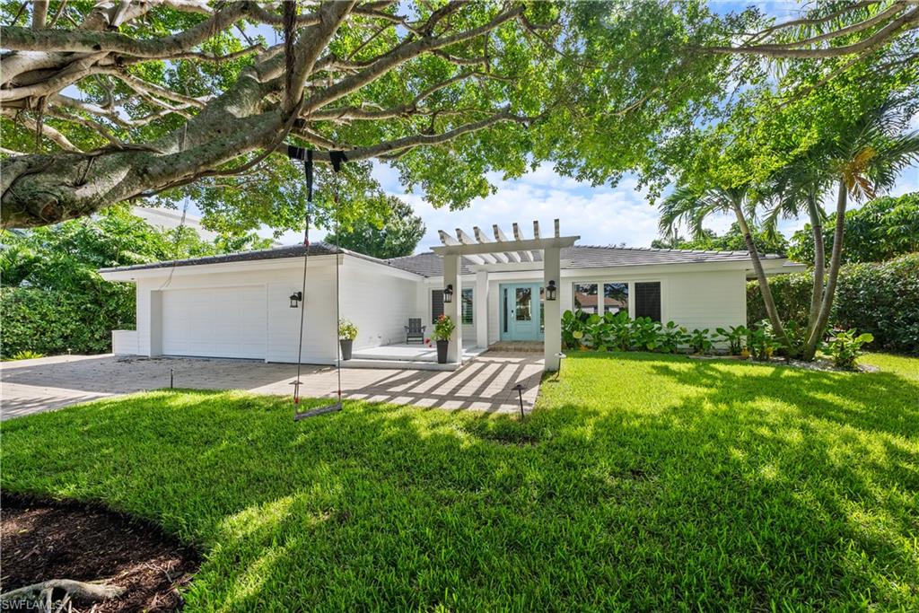 3750 Crayton Road Naples, FL 34103 - Photo 1 of 45 Gallery Image 1