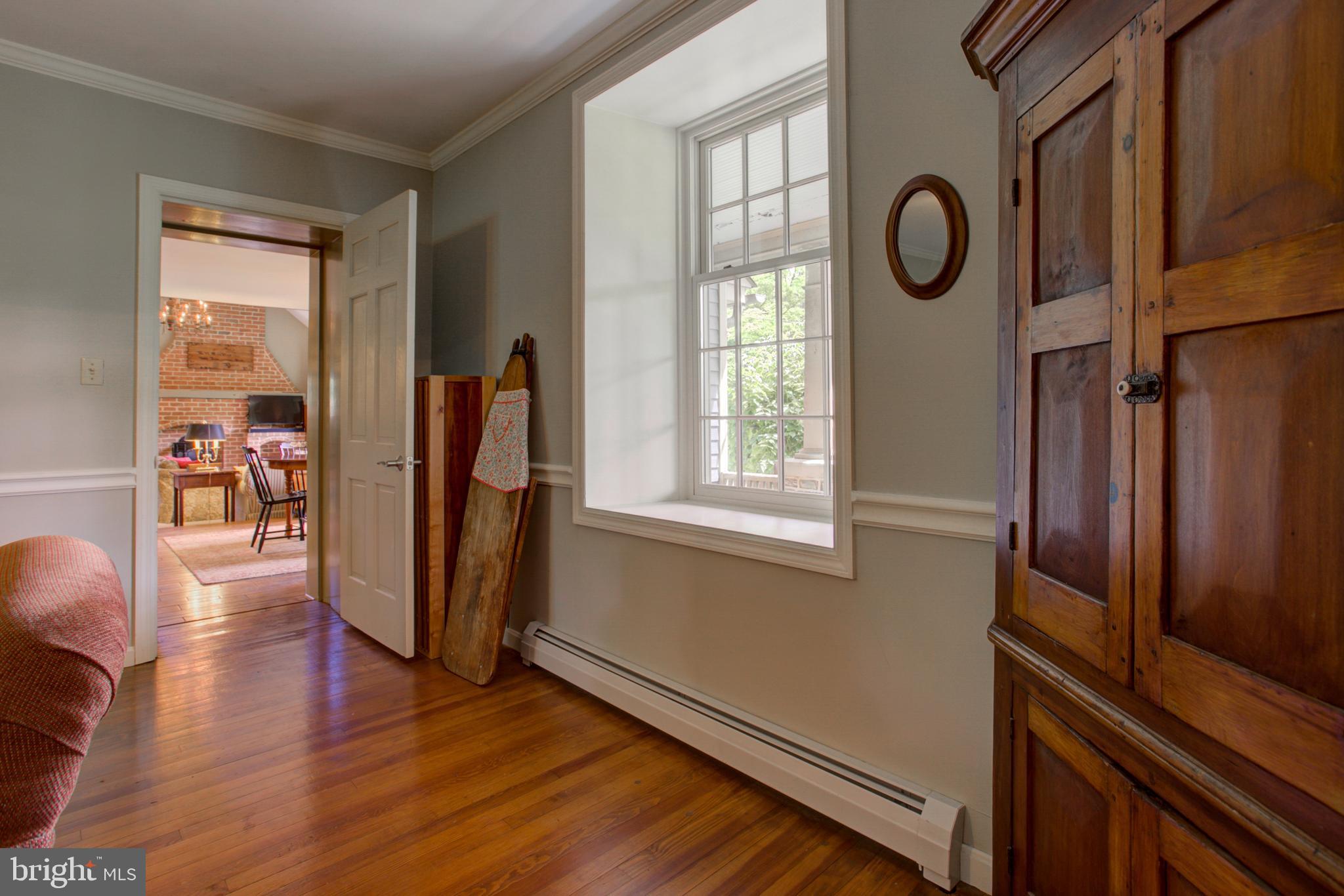 745 Pinkerton Road Mount Joy, PA 17552 - Photo 28 of 103 Living Room