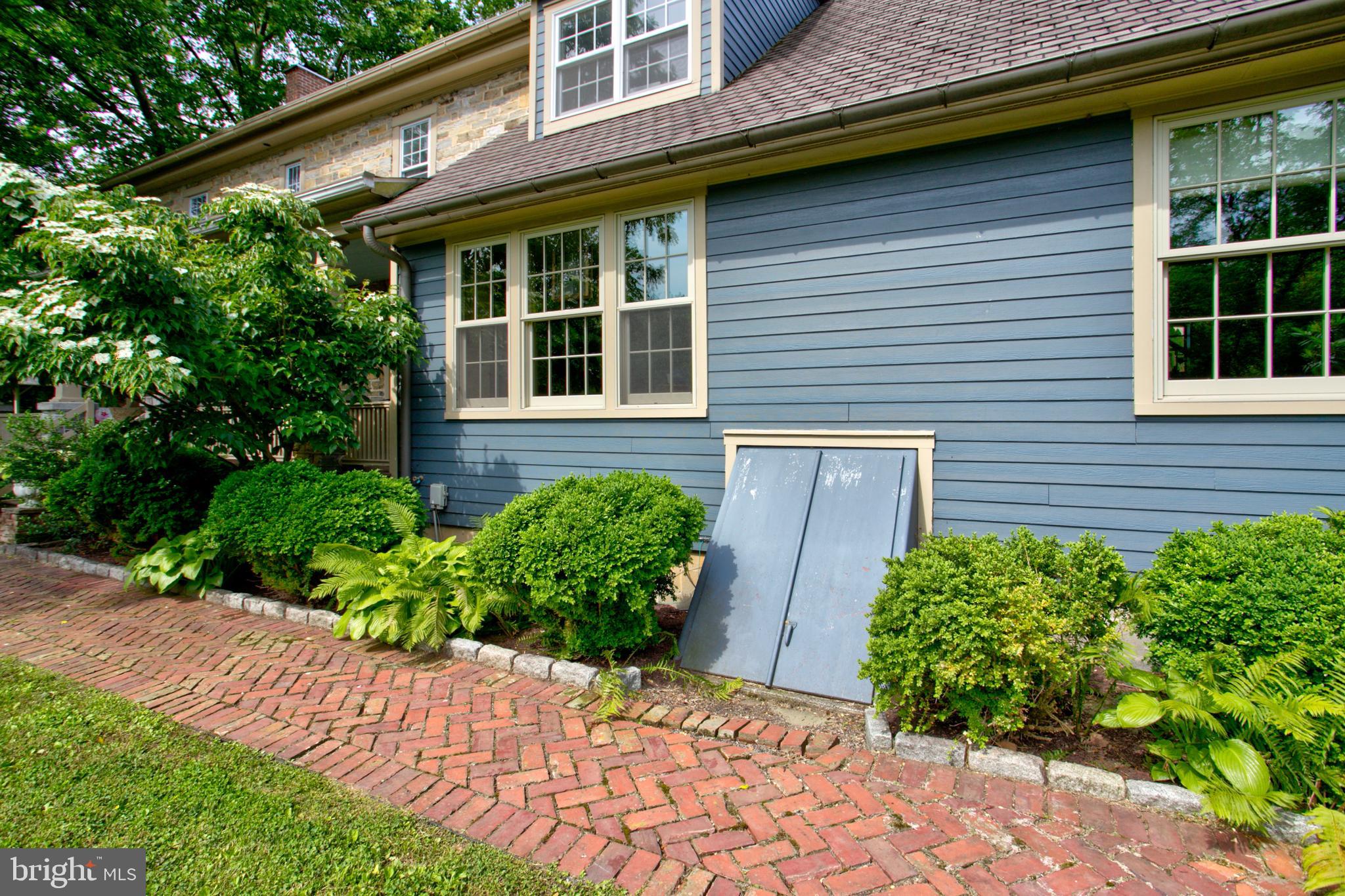 745 Pinkerton Road Mount Joy, PA 17552 - Photo 60 of 103 Brick Walkway