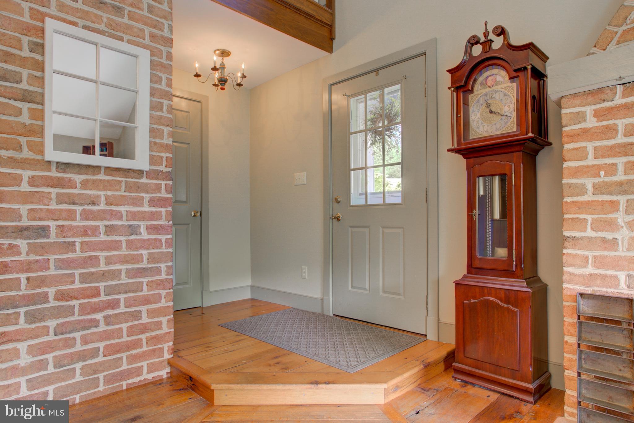 745 Pinkerton Road Mount Joy, PA 17552 - Photo 8 of 103 Side Entry