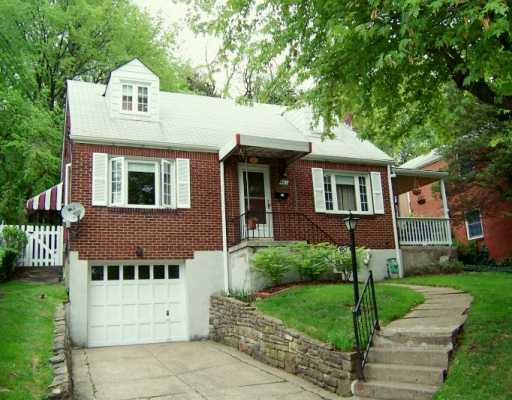 487 Haverhill Road Mt. Lebanon, PA 15228 - Photo 1 of 5 Exterior Front.