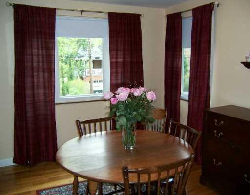 487 Haverhill Road Mt. Lebanon, PA 15228 - Photo 3 of 5 Dining Room.