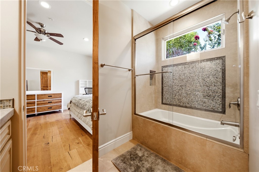 15159 Rancho Real Del Mar, CA 92014 - Photo 18 of 27 Bedroom Bath