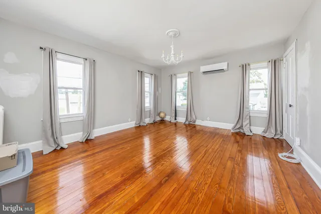 $320,000 | 6 Sickler Street, Quinton, NJ 08079