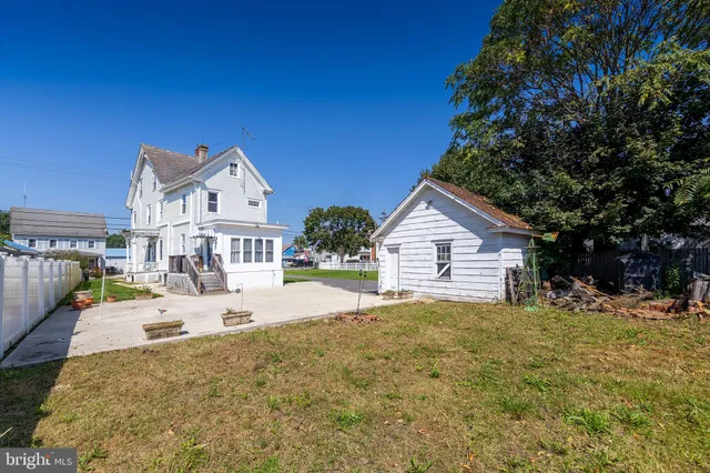 $320,000 | 6 Sickler Street, Quinton, NJ 08079