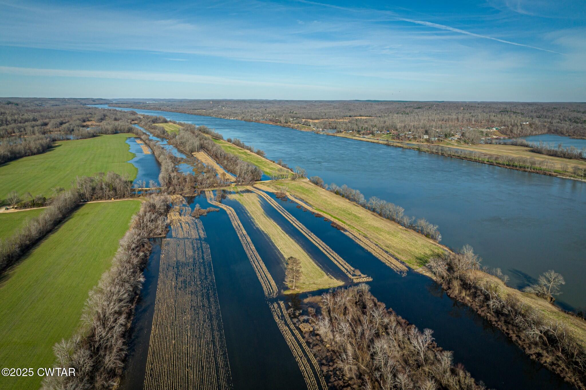 49-50 Ridgeway Drive Sugar Tree, TN 38380 - Photo 5 of 29 a view of an ocean