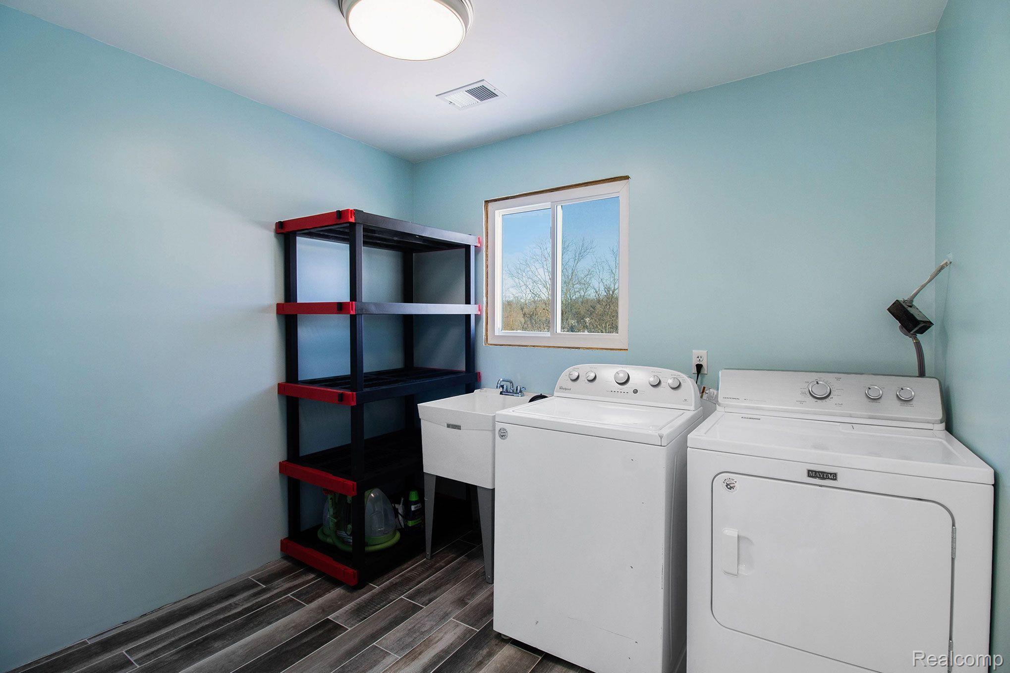 6178 Center Road Howell, MI 48855 - Photo 15 of 23 Gallery Image 15