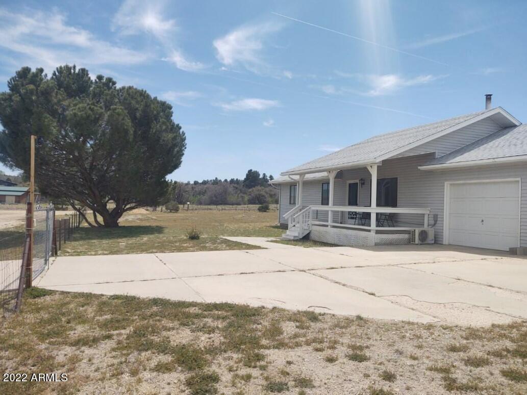 18472 Weaver Mountain Road Peeples Valley, AZ 86332 - Photo 19 of 25 n53