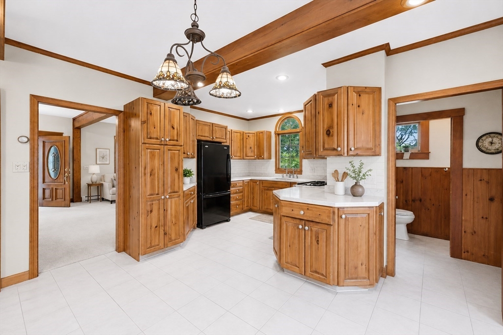 594 Slocum Road Dartmouth, MA 02747 - Photo 15 of 41 Gallery Image 15