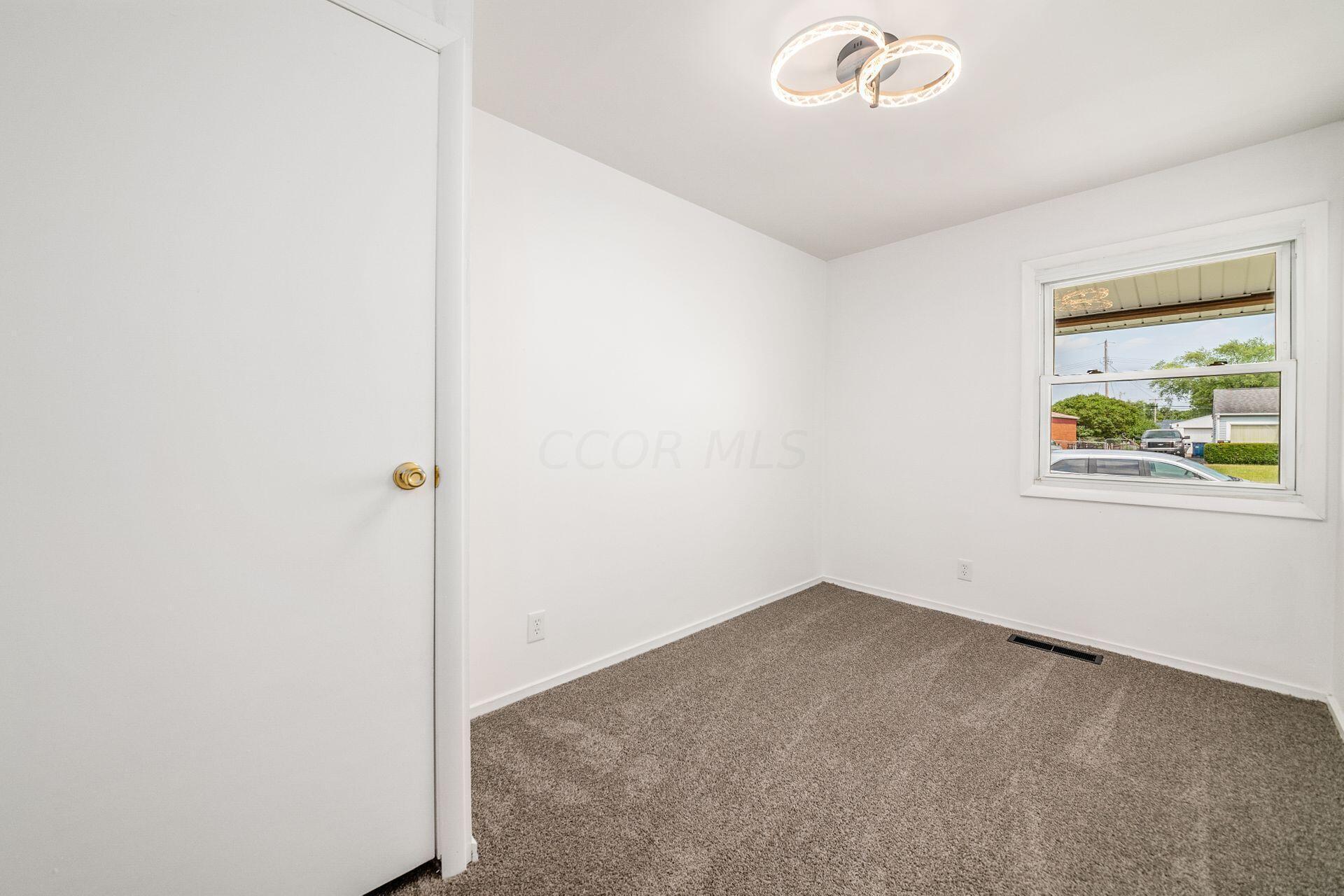 407 Celina Road Columbus, OH 43228 - Photo 47 of 72 032_ Rd Columbus OH 43228 USA