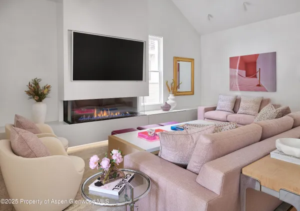 $200,000 | 227 East Bleeker Street, Aspen, CO 81611