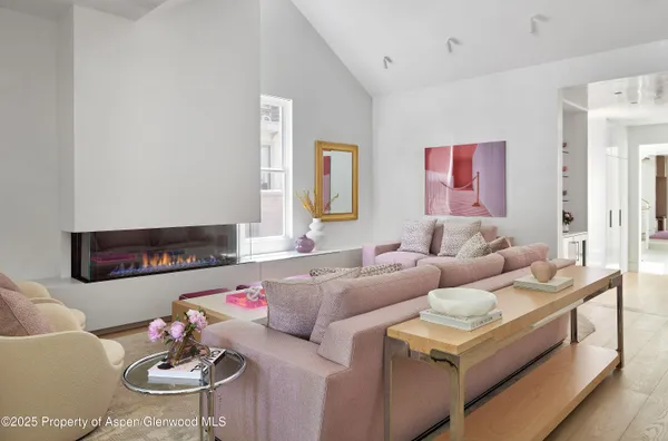 $200,000 | 227 East Bleeker Street, Aspen, CO 81611