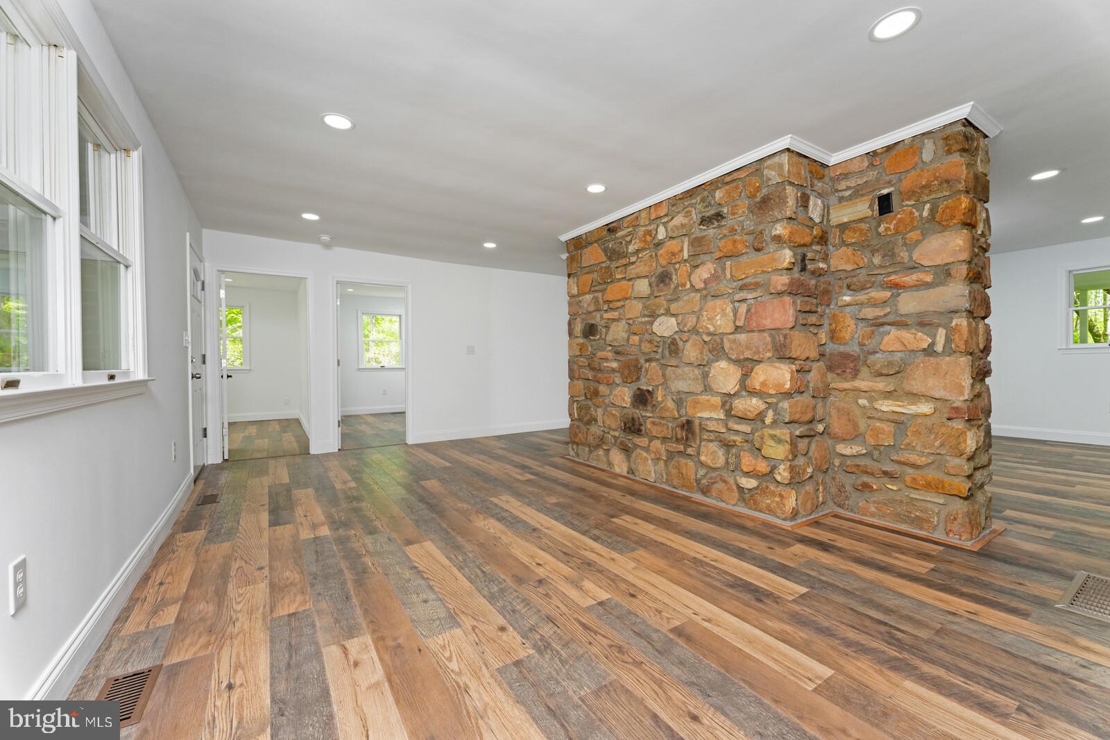 12261 Old Mill Road Midland, VA 22728 - Photo 12 of 39 Gallery Image 12