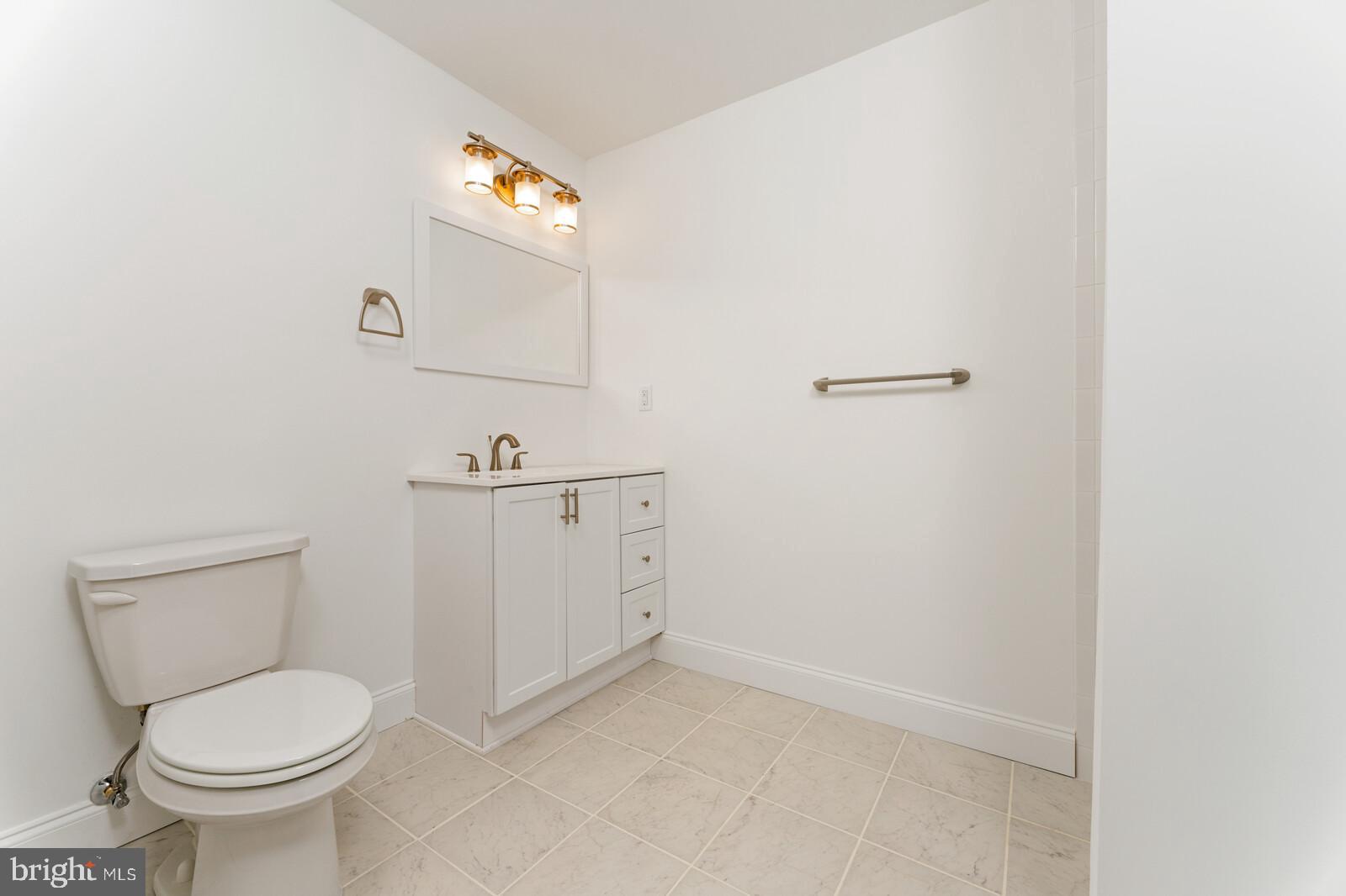 12261 Old Mill Road Midland, VA 22728 - Photo 16 of 39 Gallery Image 16