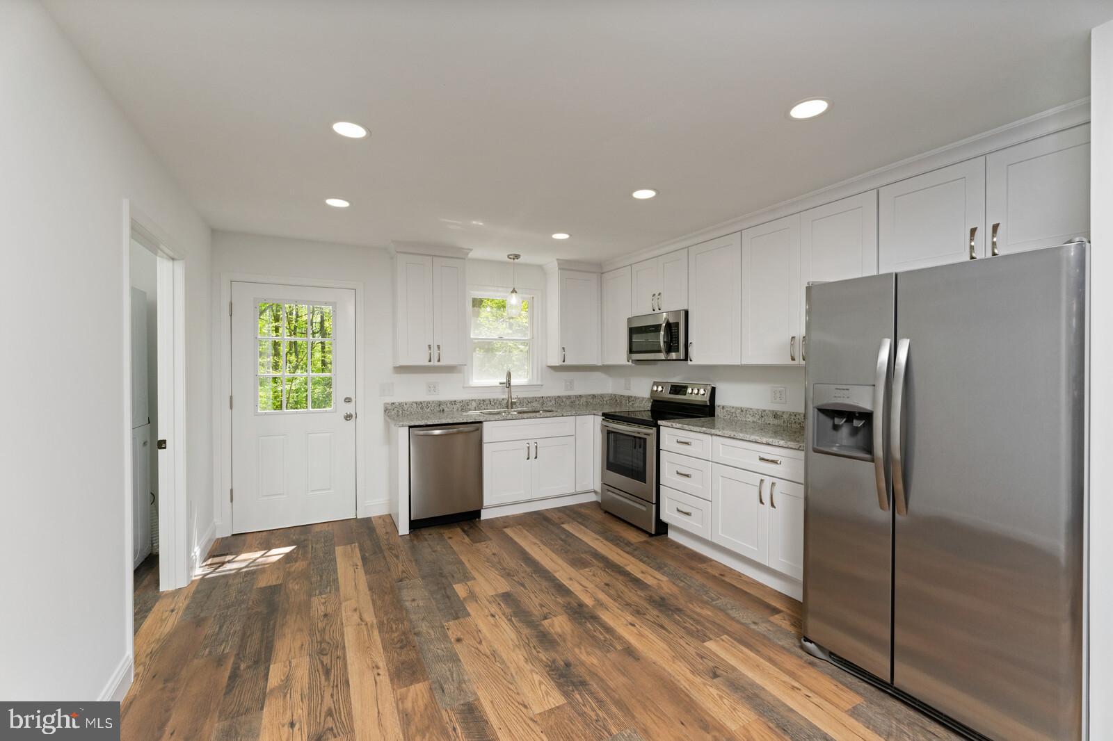12261 Old Mill Road Midland, VA 22728 - Photo 23 of 39 Gallery Image 23