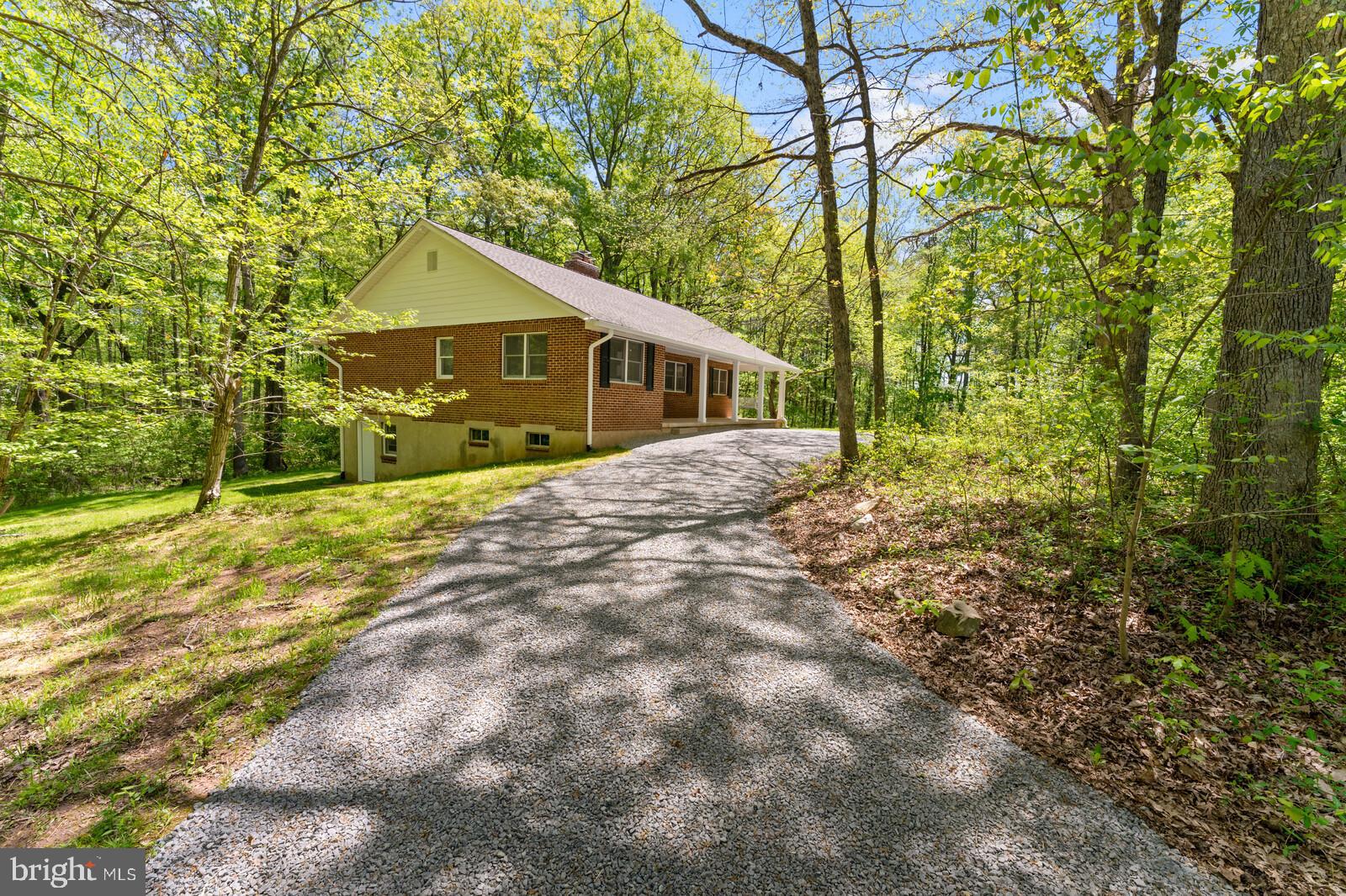 12261 Old Mill Road Midland, VA 22728 - Photo 6 of 39 Gallery Image 6