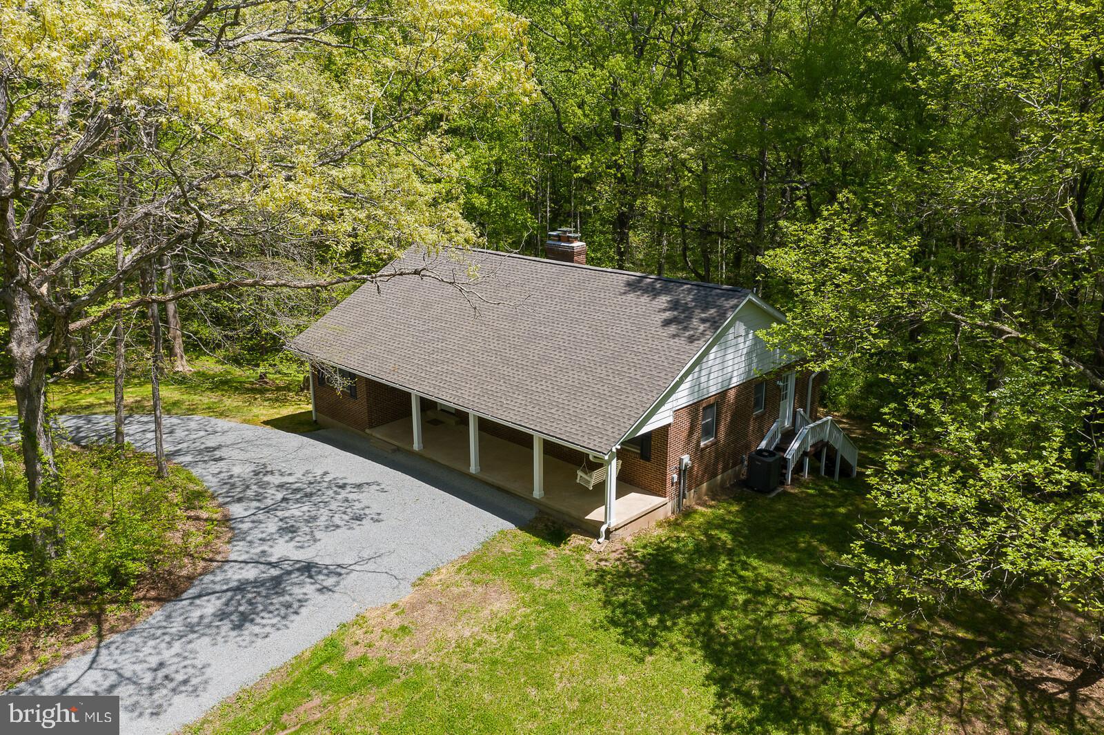 12261 Old Mill Road Midland, VA 22728 - Photo 7 of 39 Gallery Image 7