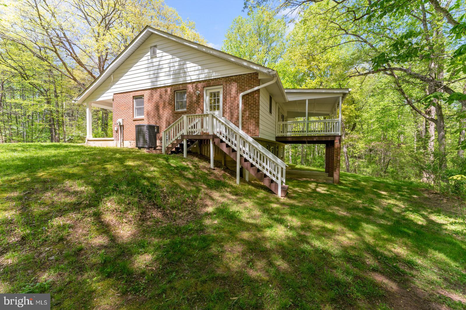 12261 Old Mill Road Midland, VA 22728 - Photo 8 of 39 Gallery Image 8