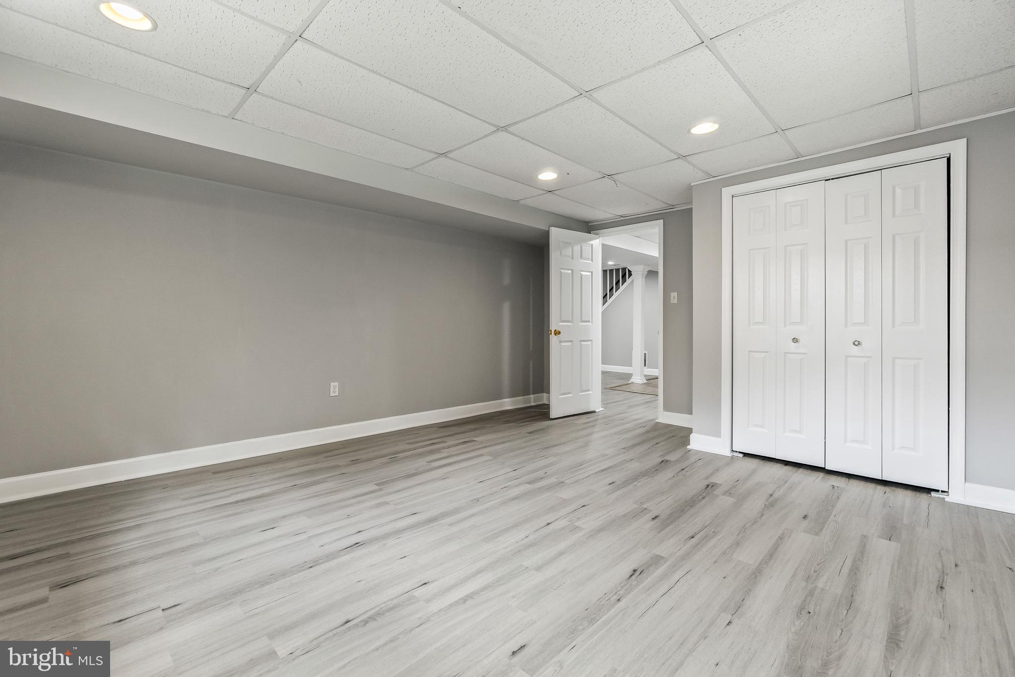 5306 Ravensworth Road Springfield, VA 22151 - Photo 27 of 36
