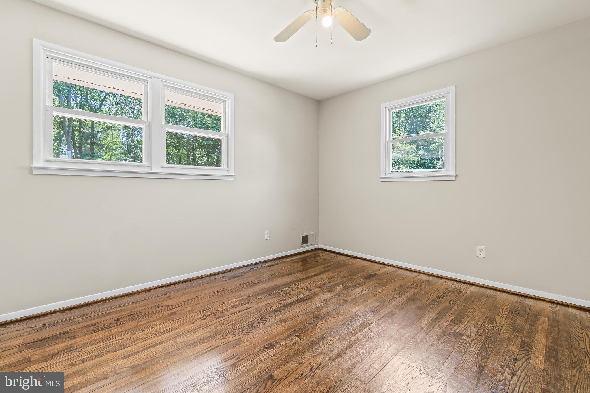 5306 Ravensworth Road Springfield, VA 22151 - Photo 7 of 36