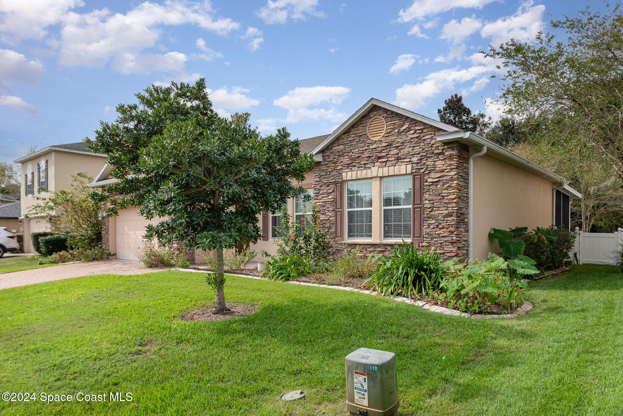 203 West Fiesta Key Loop DeLand, FL 32720 - Photo 2 of 30 001_file_112