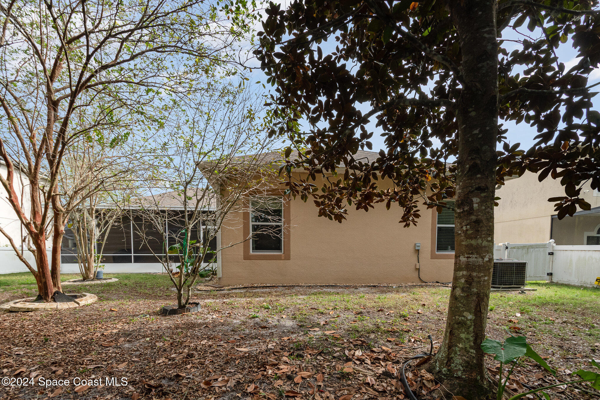 203 West Fiesta Key Loop DeLand, FL 32720 - Photo 29 of 30 029_file_524