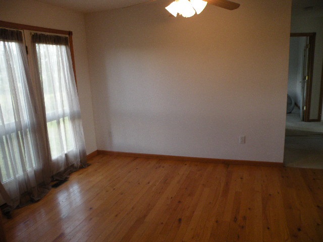 5711 Colby Road Owosso, MI 48867 - Photo 5 of 28 31330076-4.JPG
