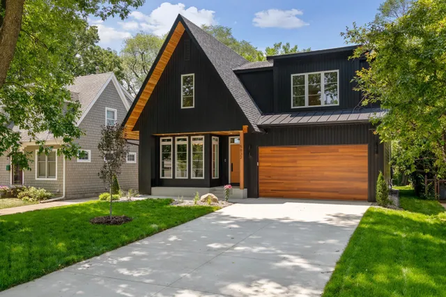 $2,400,000 | 4128 West 45th Street, Edina, MN 55424
