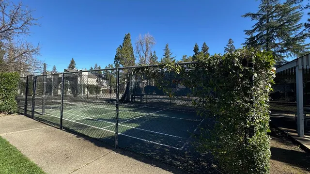 $394,500 | 7802 Hampton Lane, Citrus Heights, CA 95610