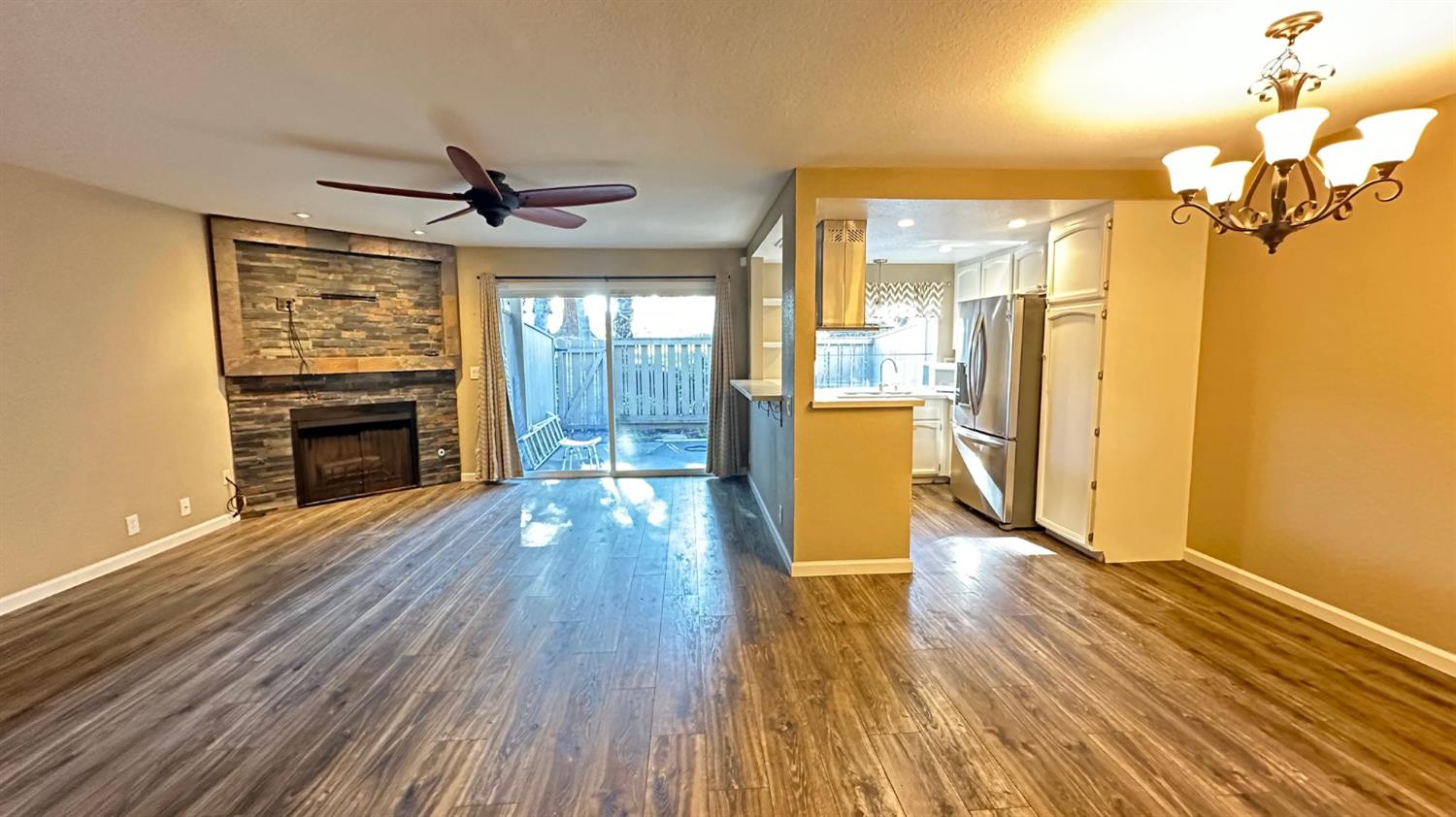 7802 Hampton Lane Citrus Heights, CA 95610 - Photo 6 of 22