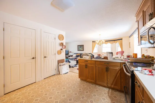 $399,000 | 232 Winding Pond Road, Londonderry, NH 03053