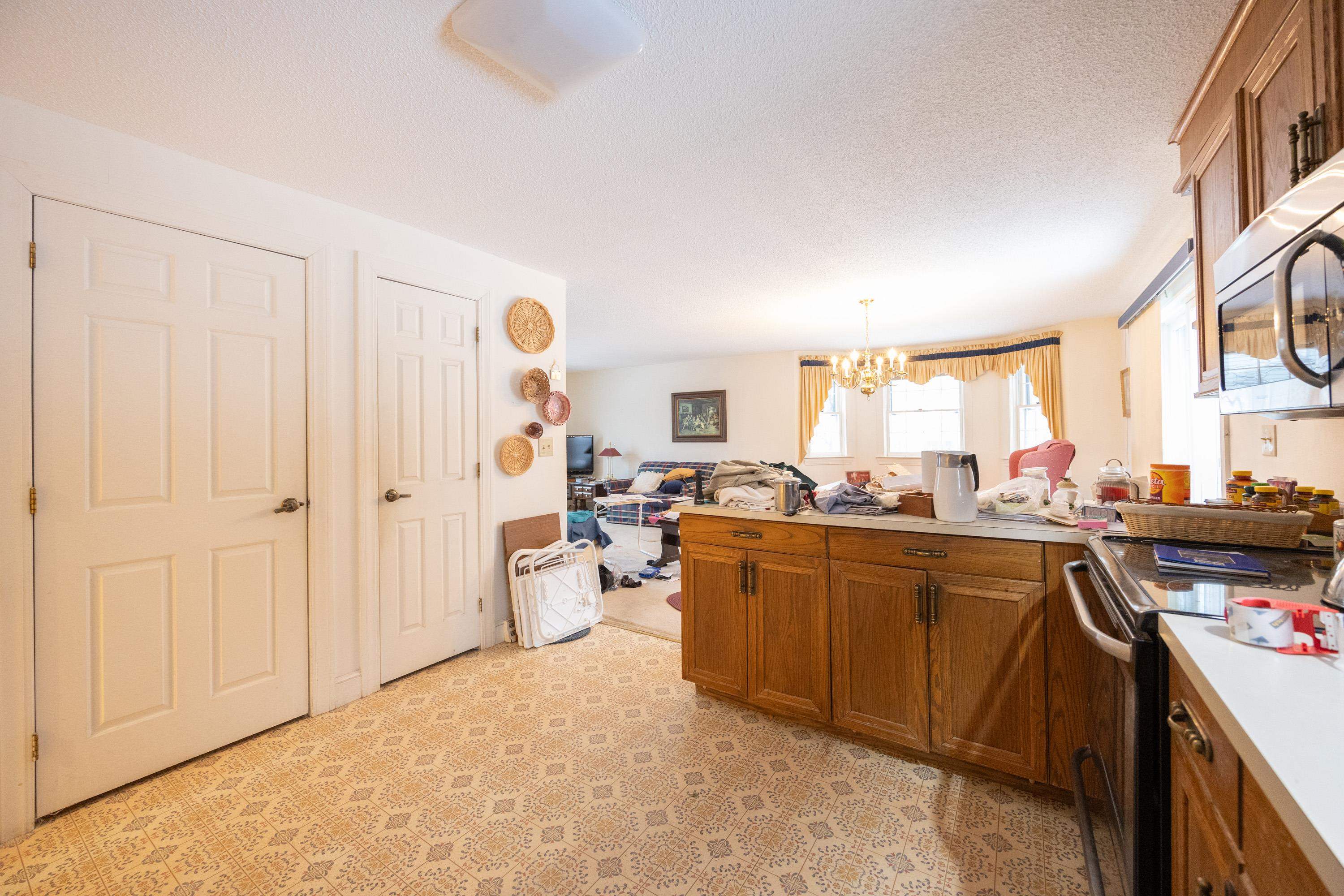 232 Winding Pond Road Londonderry, NH 03053 - Photo 12 of 39