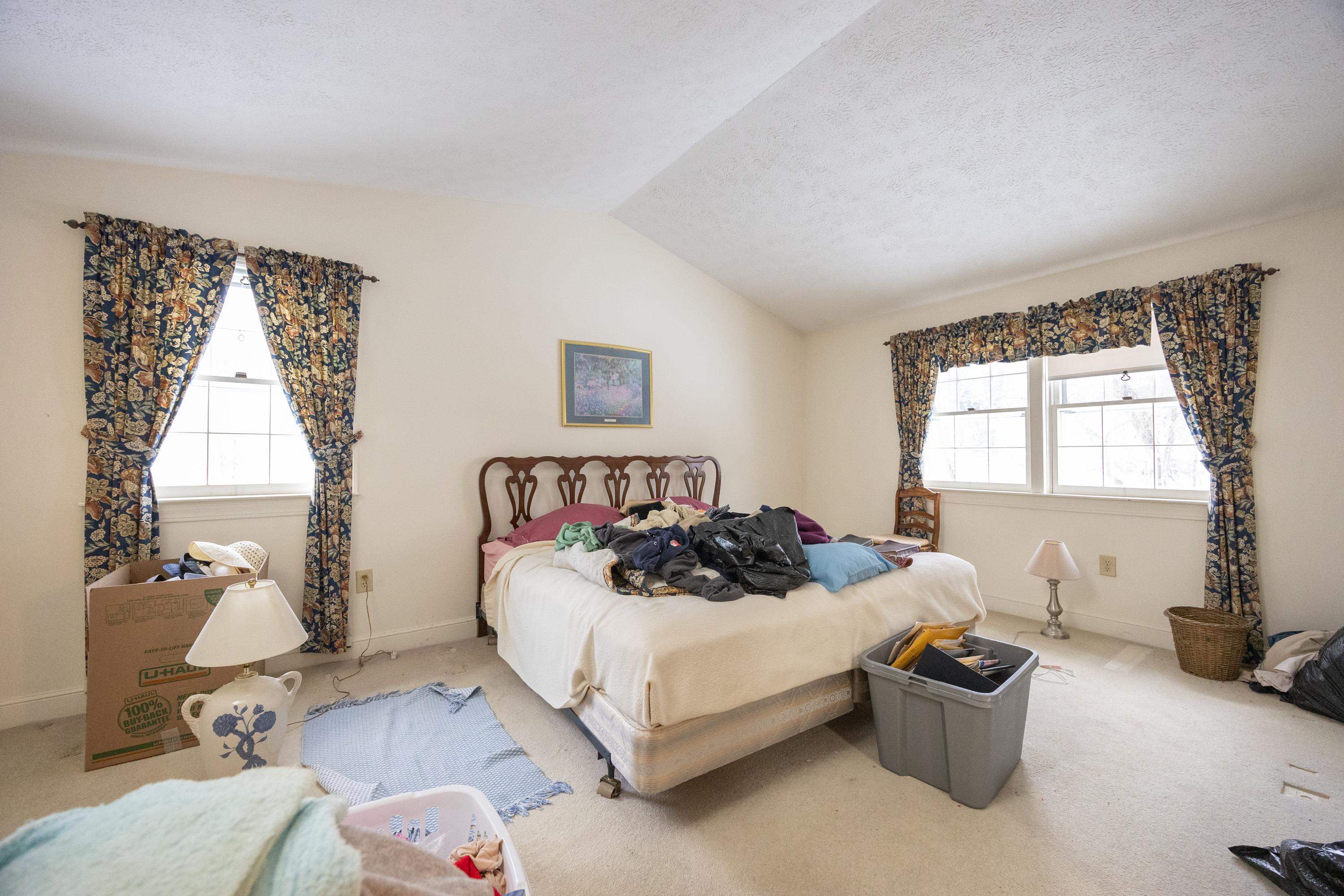 232 Winding Pond Road Londonderry, NH 03053 - Photo 21 of 39