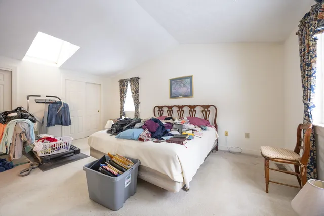 $399,000 | 232 Winding Pond Road, Londonderry, NH 03053