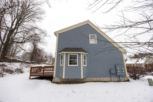 $399,000 | 232 Winding Pond Road, Londonderry, NH 03053