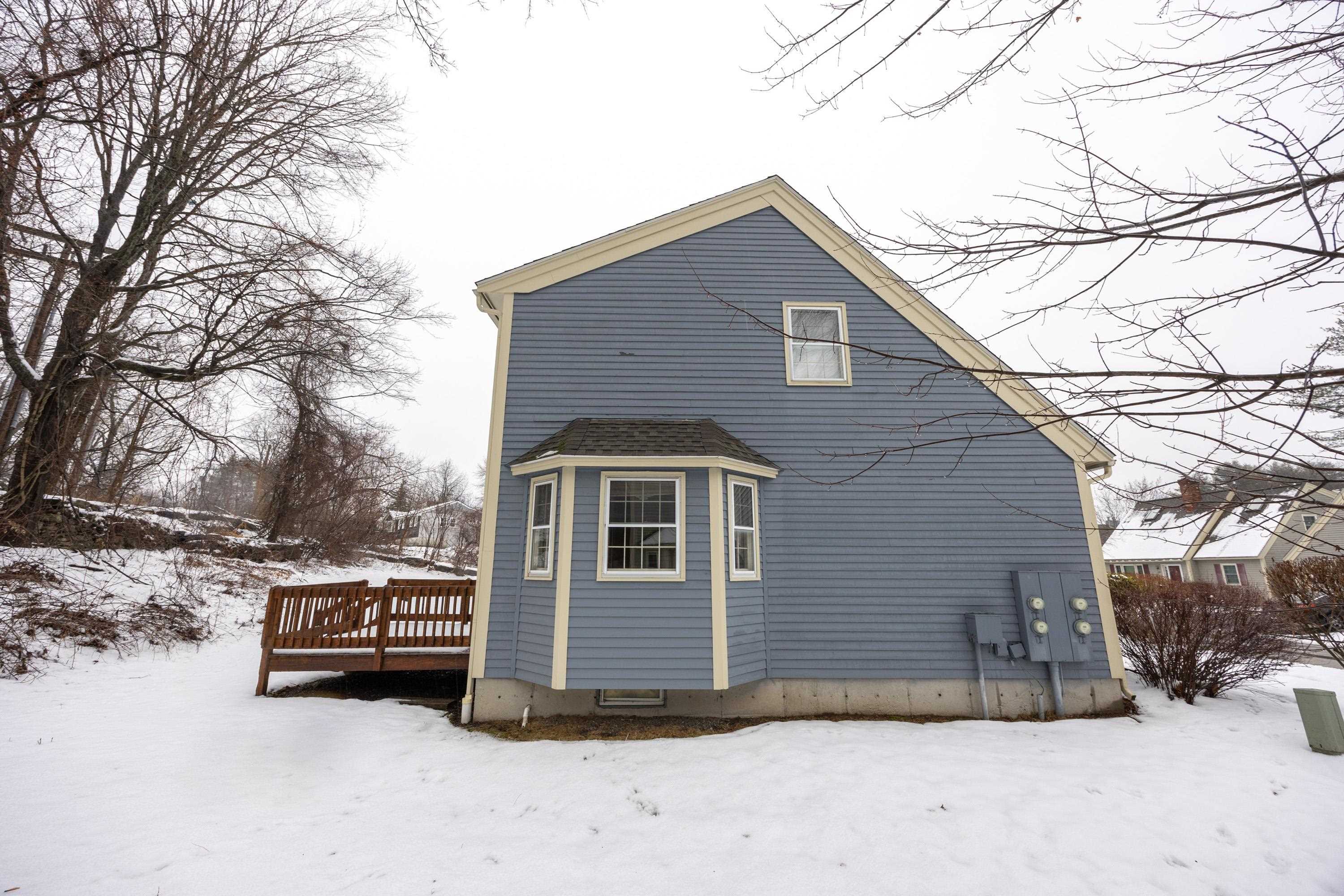 232 Winding Pond Road Londonderry, NH 03053 - Photo 27 of 39