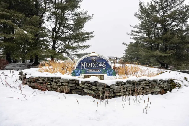 $399,000 | 232 Winding Pond Road, Londonderry, NH 03053