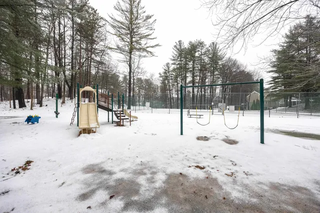 $399,000 | 232 Winding Pond Road, Londonderry, NH 03053