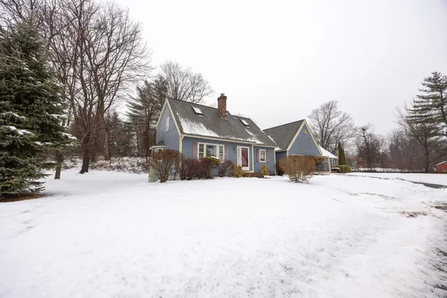 $399,000 | 232 Winding Pond Road, Londonderry, NH 03053