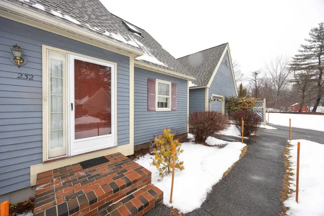 $399,000 | 232 Winding Pond Road, Londonderry, NH 03053