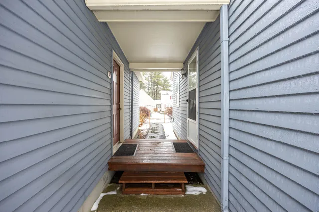 $399,000 | 232 Winding Pond Road, Londonderry, NH 03053