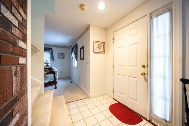 $399,000 | 232 Winding Pond Road, Londonderry, NH 03053