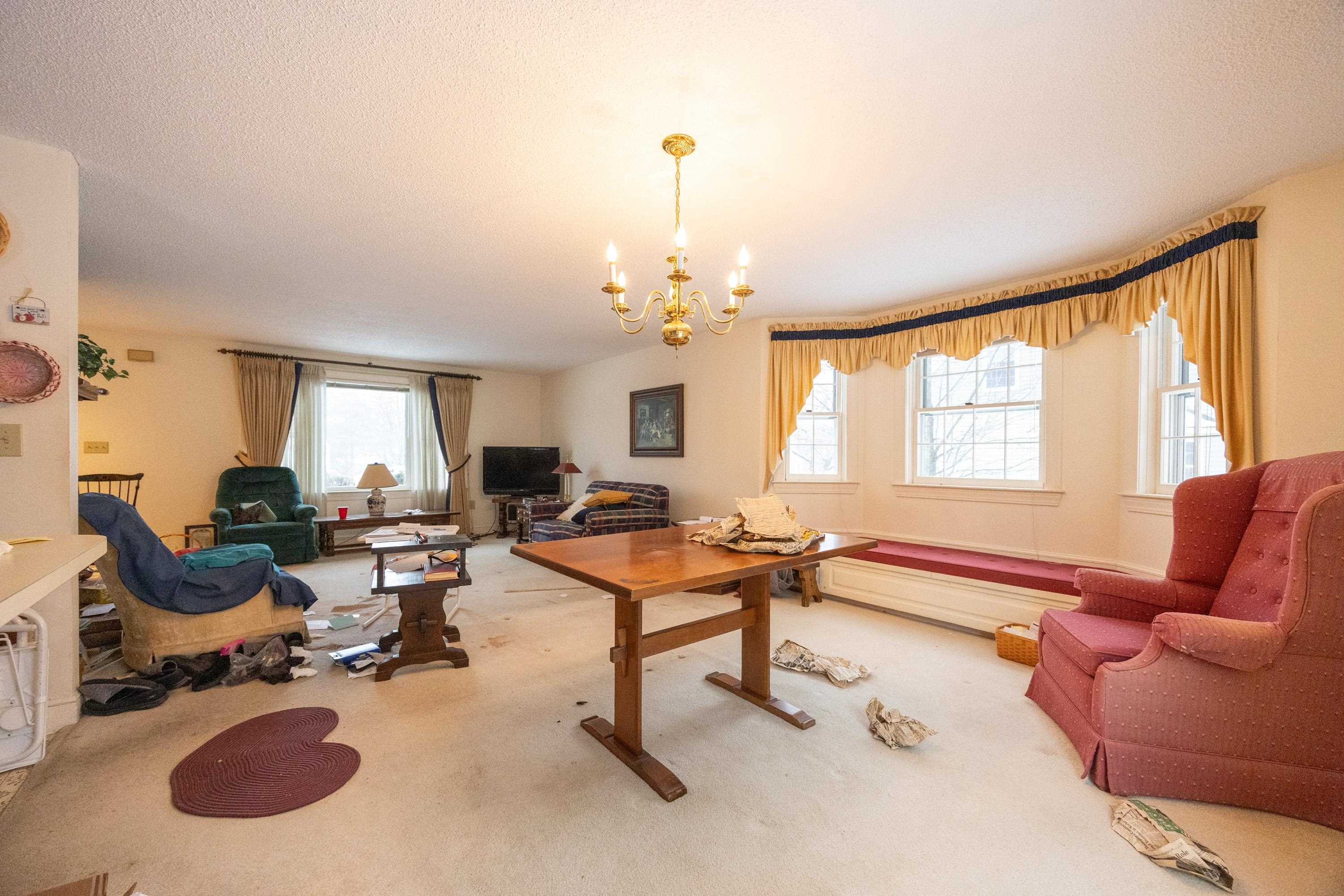 232 Winding Pond Road Londonderry, NH 03053 - Photo 10 of 39