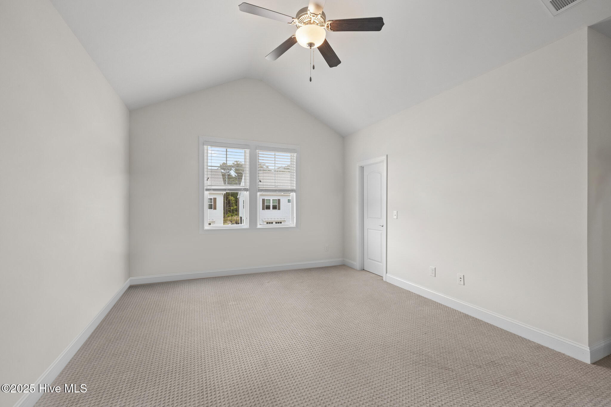 160 Freedom Park Road Beaufort, NC 28516 - Photo 10 of 29 Primary Bedroom